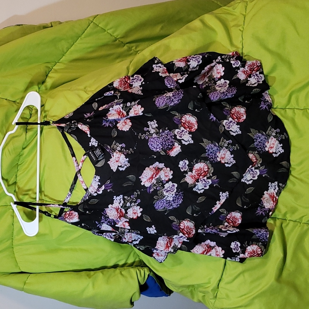 Torrid chiffon double layer handkerchief cami size 2